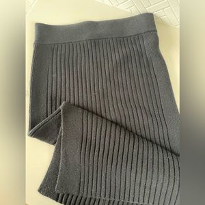 Club Monaco Pencil Skirt with skits at the sides